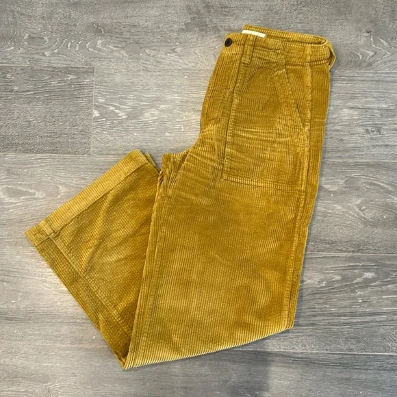 Madewell Griff Superwide-Leg Fatigue Cargo Pants in Garment-Dyed Corduroy - Picture 7 of 12